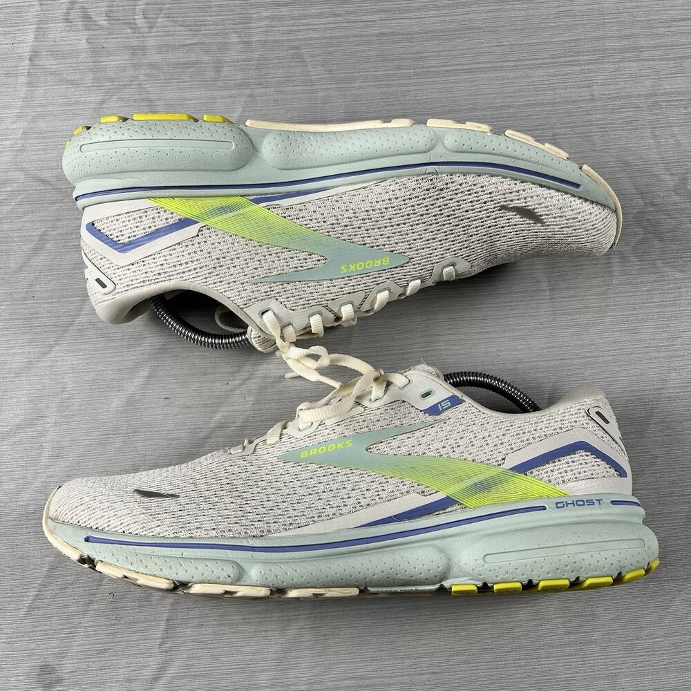Brooks Ghost 15 Women’s Size 12 Running Shoes White Fitness Sneakers 1203801B130